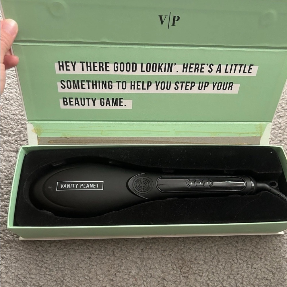 Vanity Planet Flow Straightening Brush